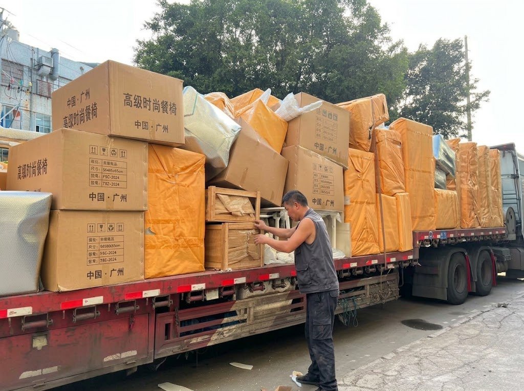 china-furniture-packaging-sea-freight-damage